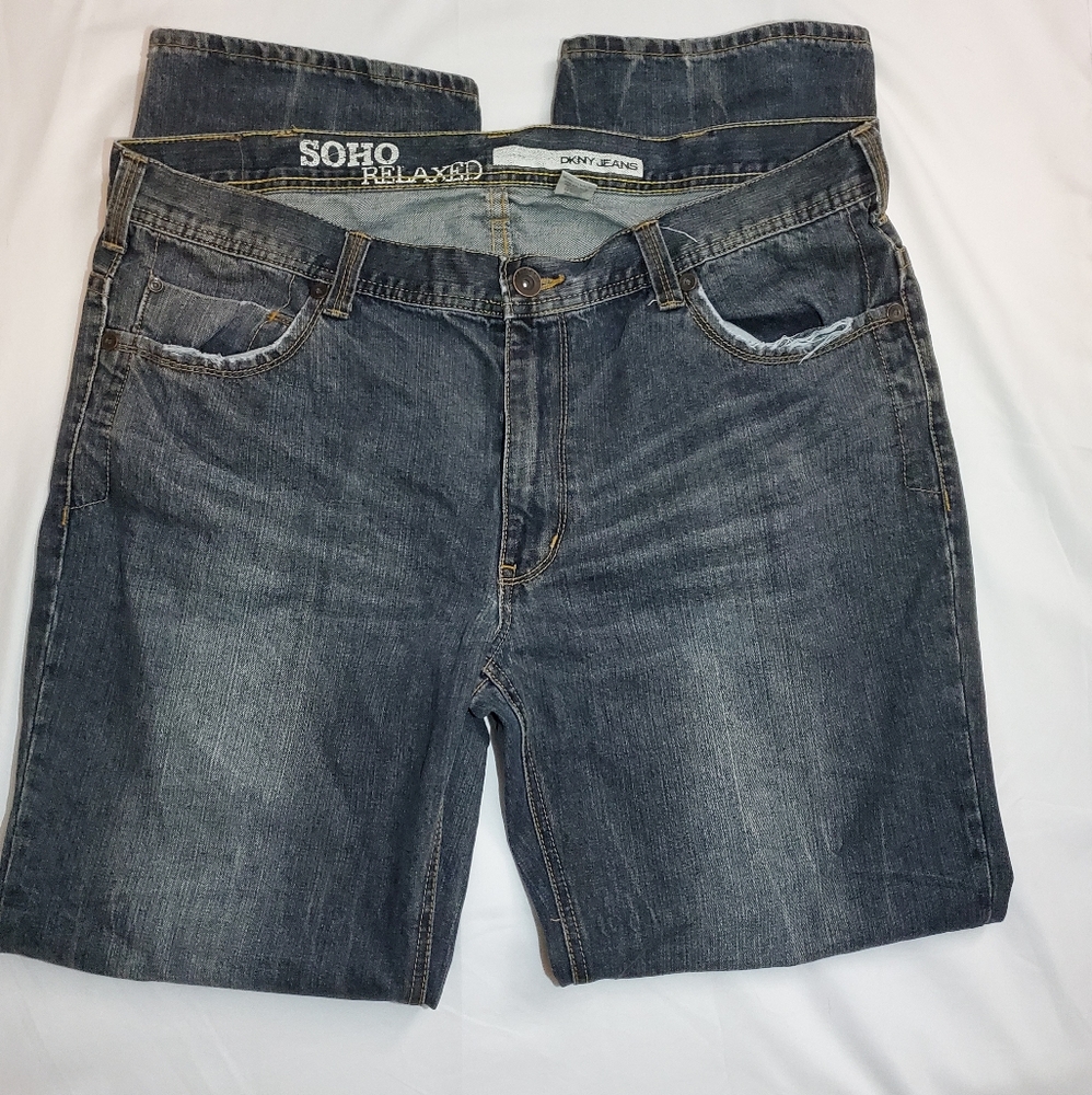 DKNY SOHO Relaxed Fit Jeans SIZE 38/32